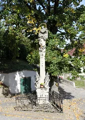 Hausleiten Mariensäule, Kirchenstraße