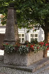 Hersbruck Brunnen Vor Der Spitalkirche 1