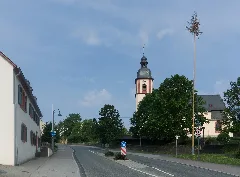 Hetzerath, Katholische Pfarrkirche Sankt Hubertus Dm In Straatzicht Foto3 2017 05 30 10.05