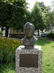 Hietzing Bezirksamt Hans Moser Denkmal