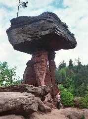 Hinterweidenthal, The Devils Table