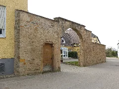Hochdorf Toranlage Pfarrhaus 2015