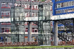 Horgen Bahnhof Zsg Limmat 2011 04 24 19 28 34