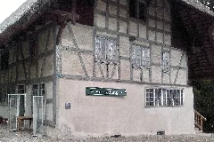 Hüttikon Strohdachhaus, Oetwilerstrasse 12 11092011009 (Nokia C7) Shiftn
