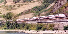 Ice Train By Rhine River (3619844036)