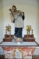 Johanneskapelle, Maria Anzbach Johann Nepomuk Statue
