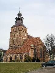 Kirche Malchin 02