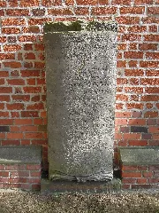 Kirche Zum Heiligen Kreuz Klöden Epitaph Auf Nördlicher Außenseite 4 Östlich Mitte Juni 2022