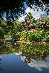 Kraichtal Münzesheim Asiatischer Garten Teehaus Unter Zweigen Hindurch Gesehen