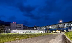Krankenhaus Hall Blaue Stunde