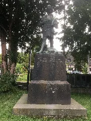 Kriegerdenkmal Für Den Krieg 1914 18, Ochtendung An Der Kirche