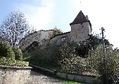 Laupen Burg 01