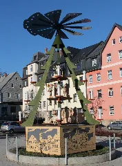 Lauter Pyramide2