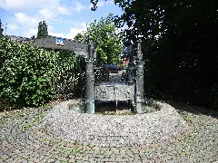 Lippetal Herzfeld Herzfelder Gedenkbrunnen 01