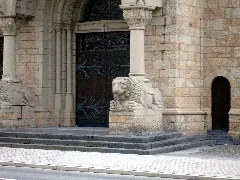 Loewenkirche Wanne Sued 02