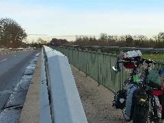 Loop K8 Brücke A7 Leitpl