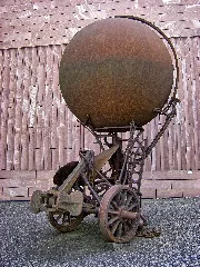 Luginbühl Dickfigur Beteigeuze 1