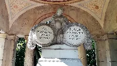 Moshammer Mausoleum Ostfriedhof Muenchen 7