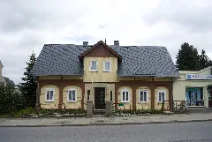 Neugersdorf Hauptstraße 13 Seitenansicht Umgebindehaus (1)