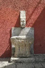 Ochsenfurt Neues Rathaus Brunnen 686