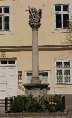 Pfarrkirche Reindorfgasse Dreifaltigkeitssaeule
