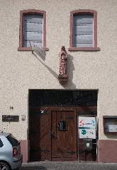 Schifferstadt, Kirchenstr 16, Neugotische Skulptur 2016 09 17