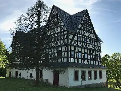 Schloss Treuen 01