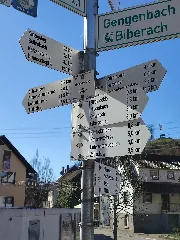 Swv Wegweiser Ogst001 Steinach Adlerplatz (1)