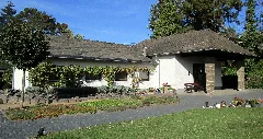 Unkel Am Hohen Weg Friedhof Trauerhalle
