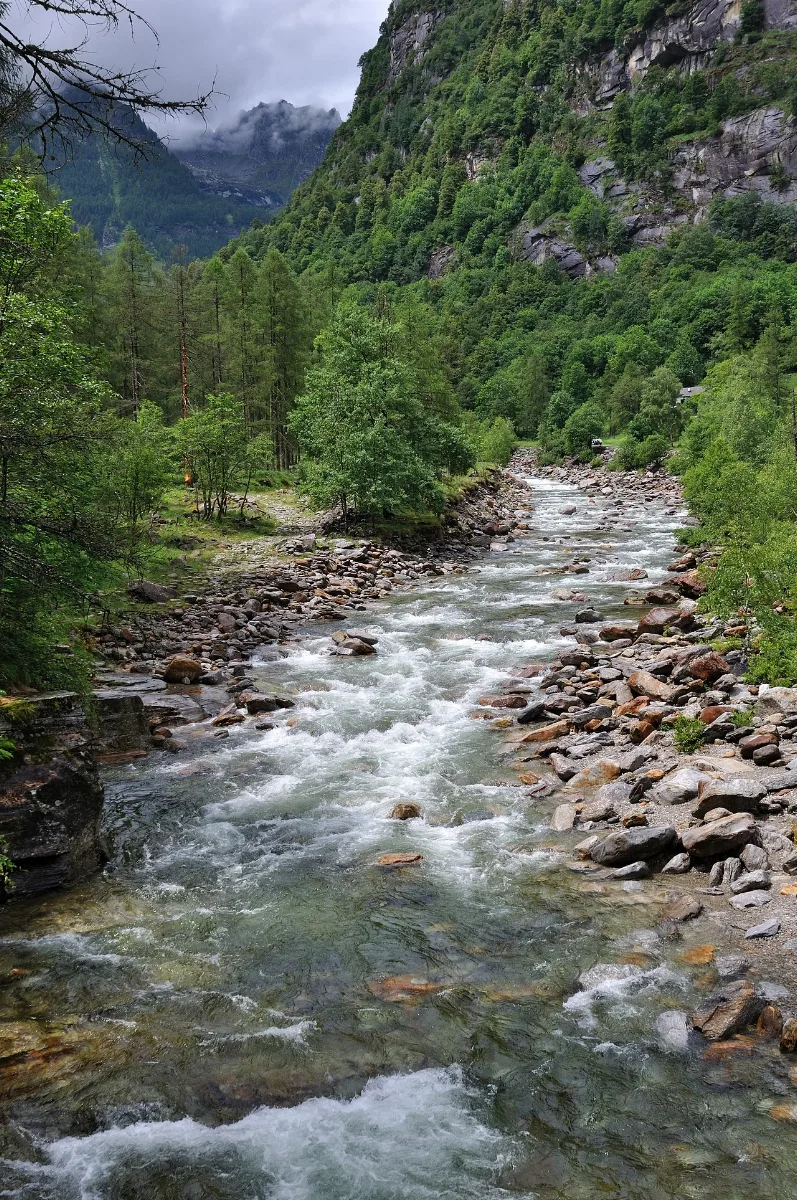 2011 06 06 13 53 00 Switzerland Cantone Ticino Sonogno