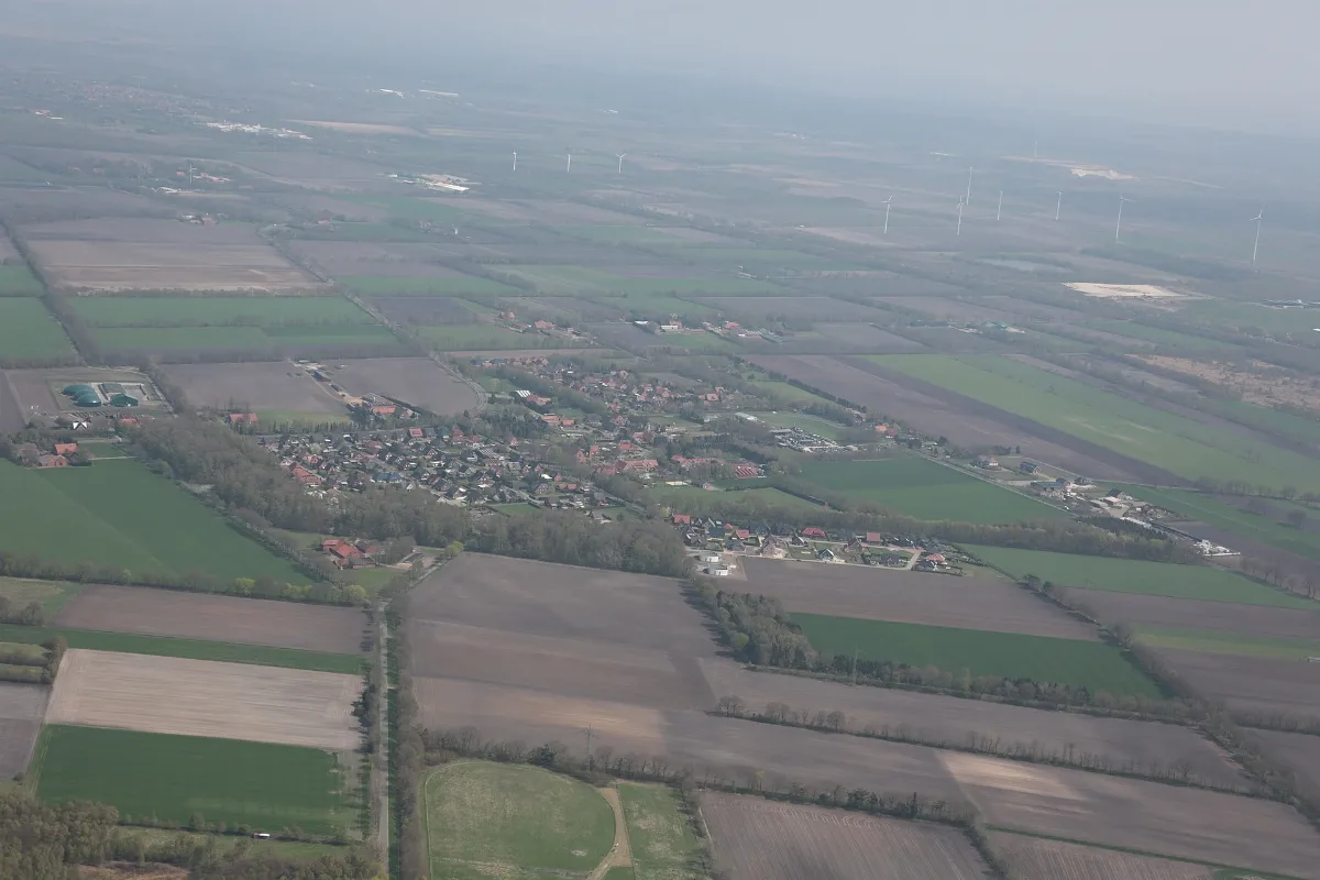 2013 05 03 Fotoflug Nordholz Papenburg Hp 2077