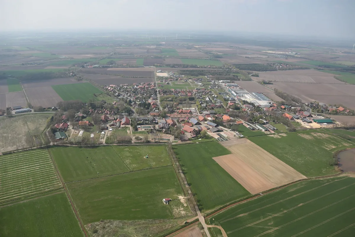2013 05 03 Fotoflug Nordholz Papenburg Hp 2257