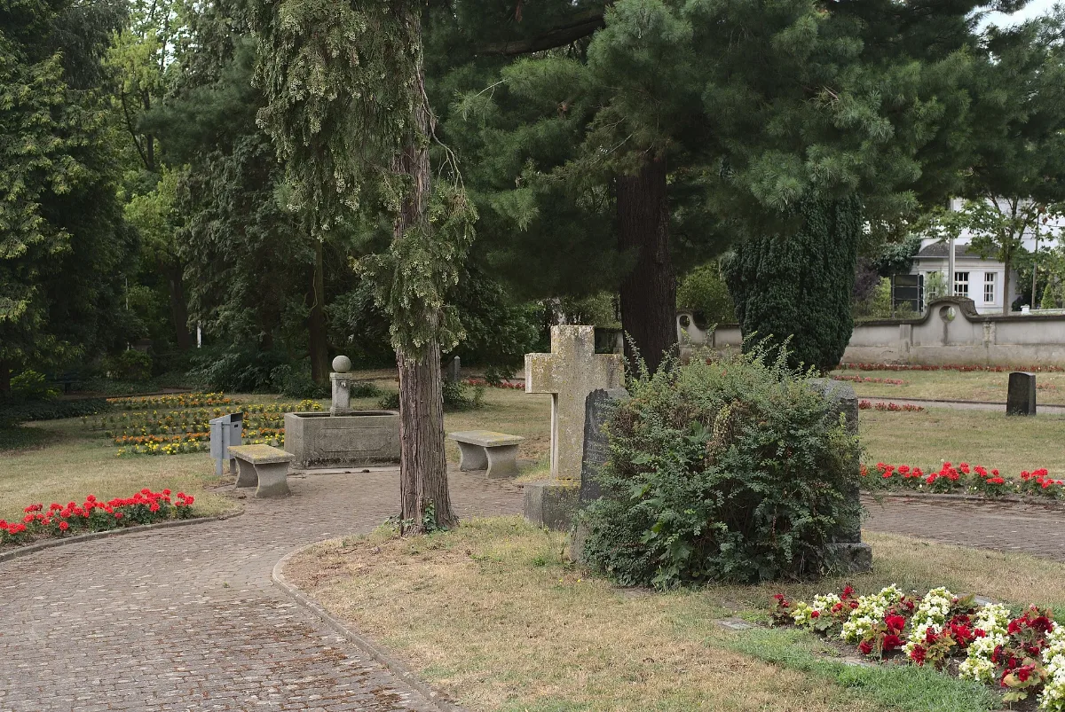 20200725 Ehrenfriedhof Völklingen 07