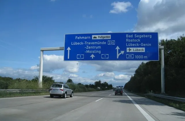 A1 Kreuz Lübeck (24) (1000M) Geo En.hlipp.de 5239