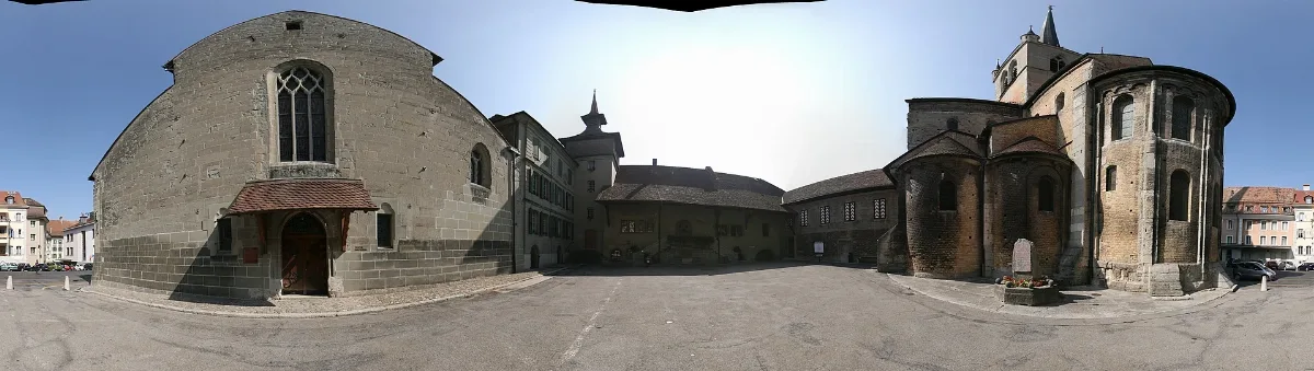 Abbatiale, Anciens Bâtiments Conventuels Et Ancien Tribunal