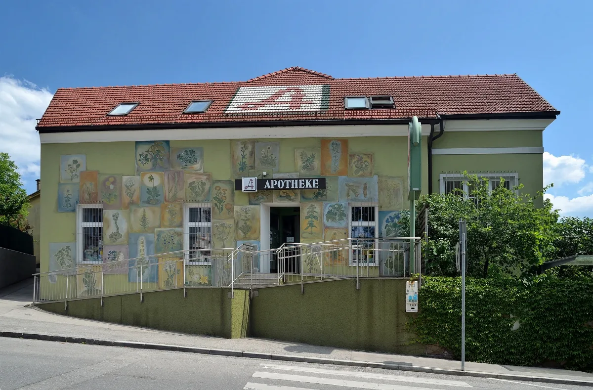 Apotheke Zur Heiligen Dreifaltigkeit, Neulengbach 1