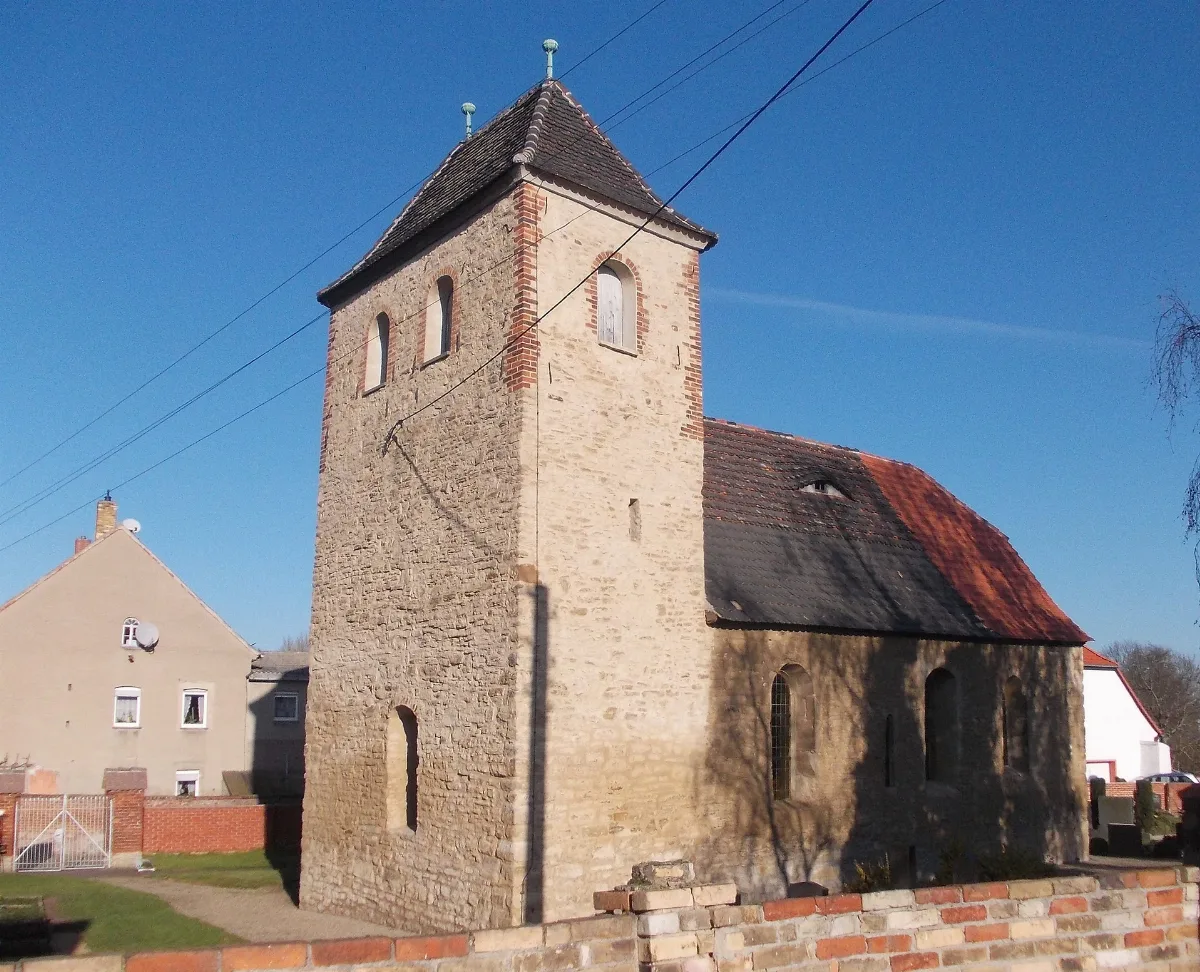 Atzendorfm Kirche3