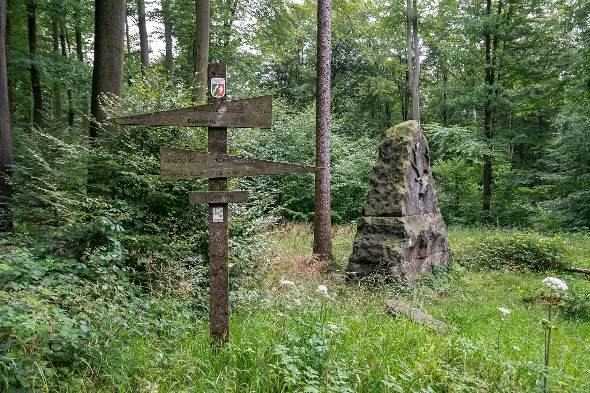 Bad Driburg 2016 07 31 Denkmal Bodo Von Oeynhausen (12)