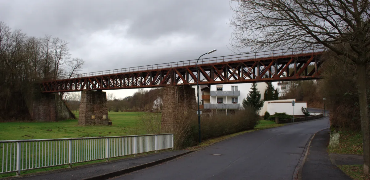 Bad Salzschlirf Angersbacher Weg Eisenbahnbruecke