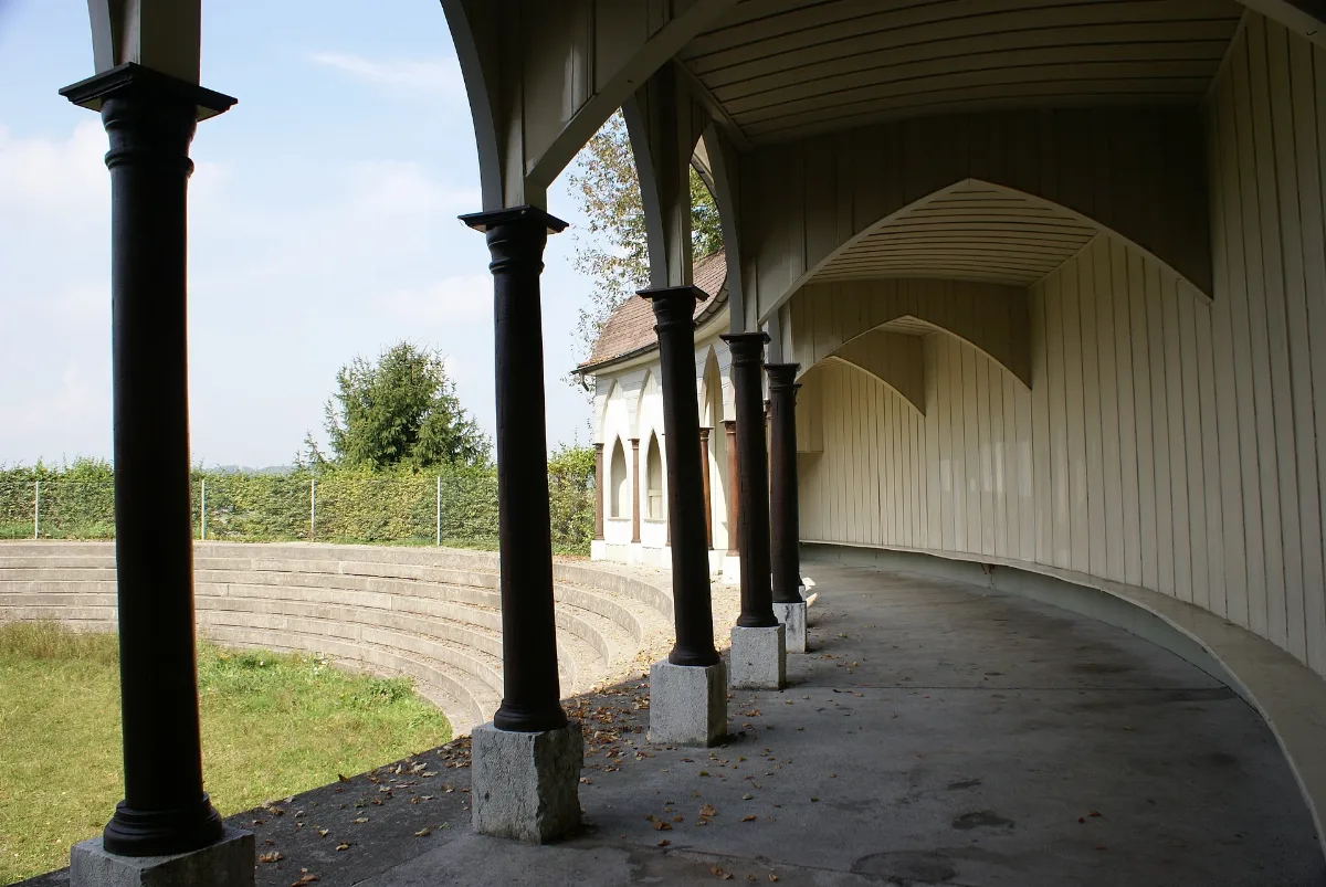 Badeweiher Hofwil Sitzbank