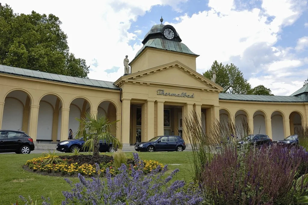 Badplatz, Bad Vöslau 02