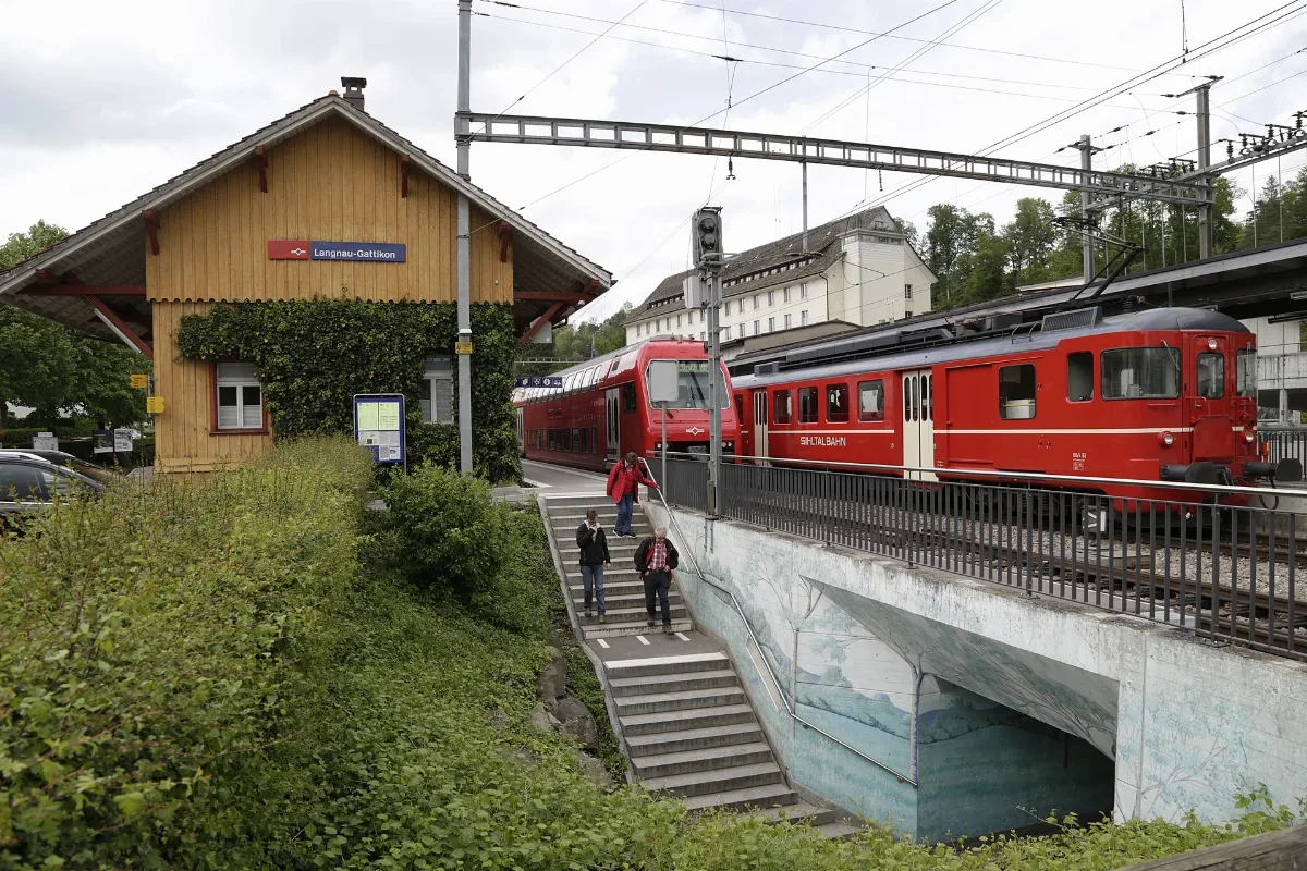 Bahnhof Langnau Gattikon P6A7644