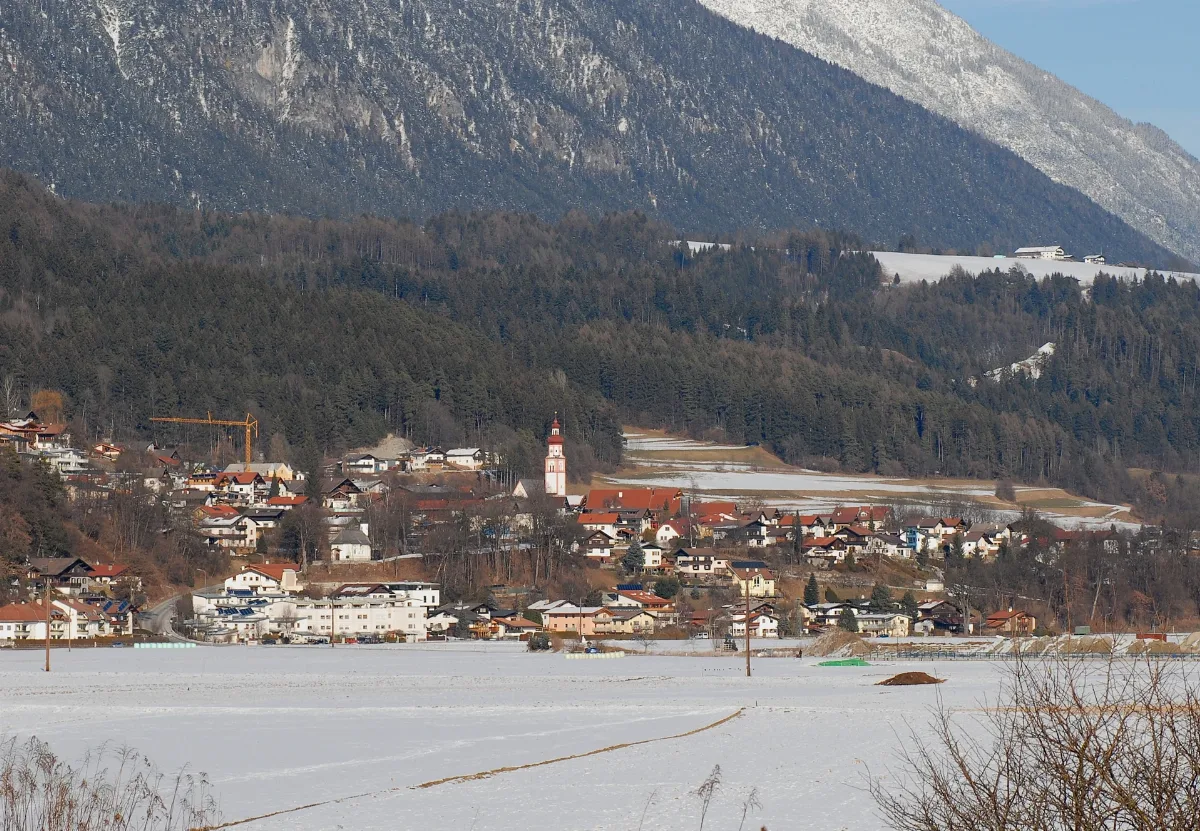 Baumkirchen Von Suedwesten
