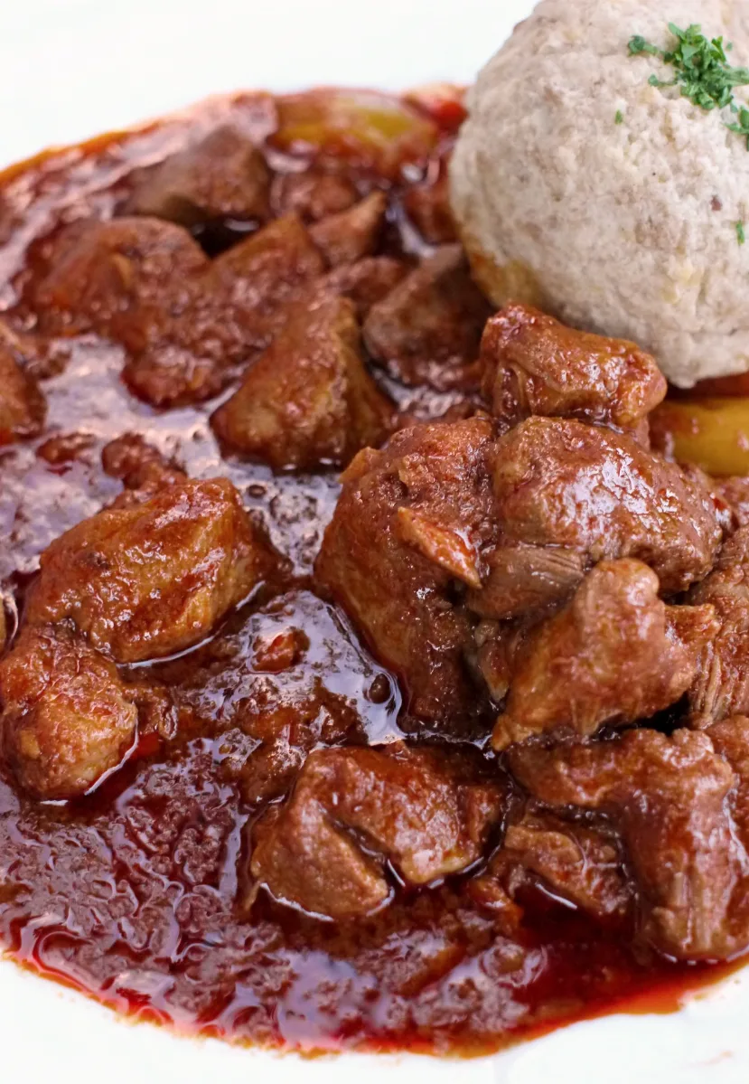 Bavarian Gulash Mit Semmelknödel Seefeld