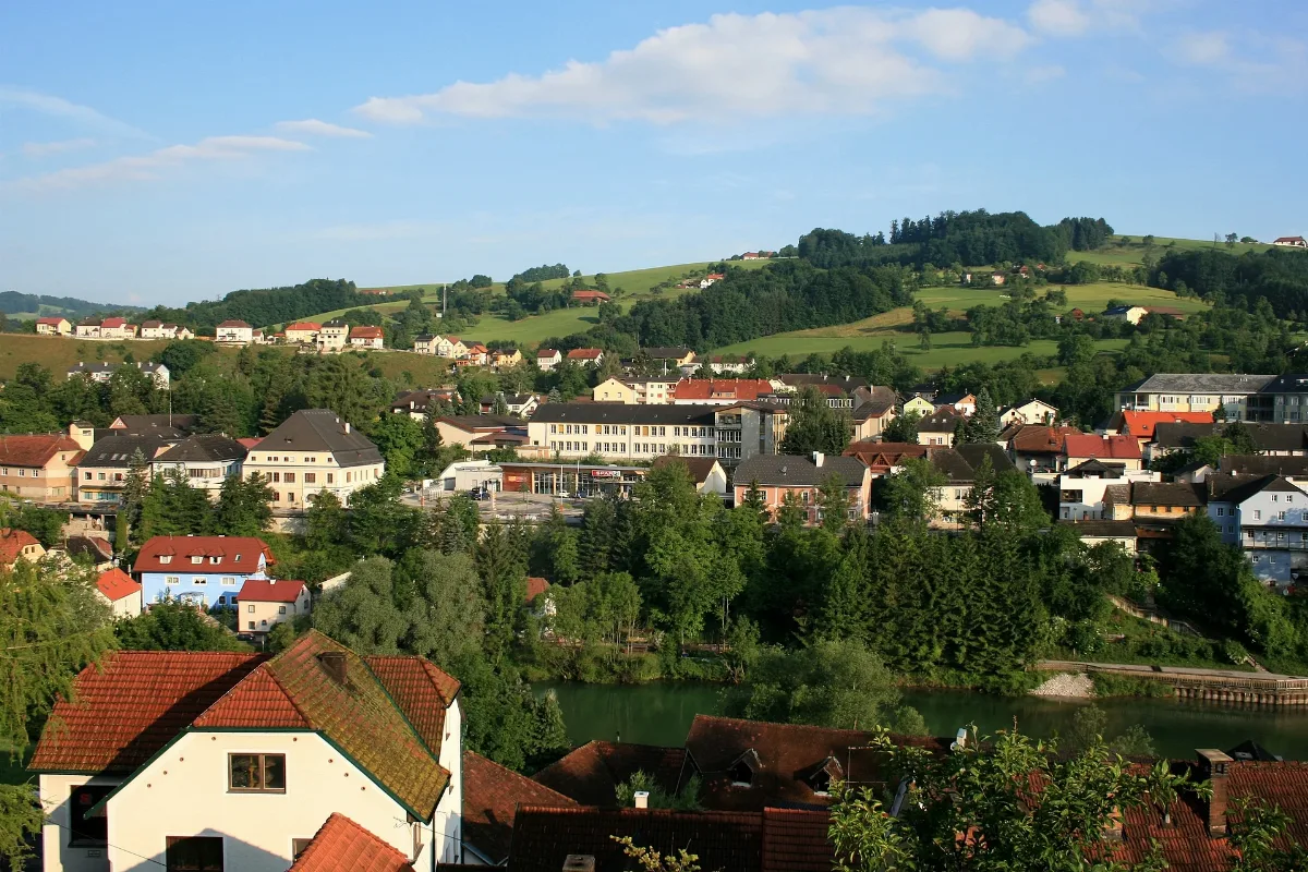 Blick Auf Grünburg