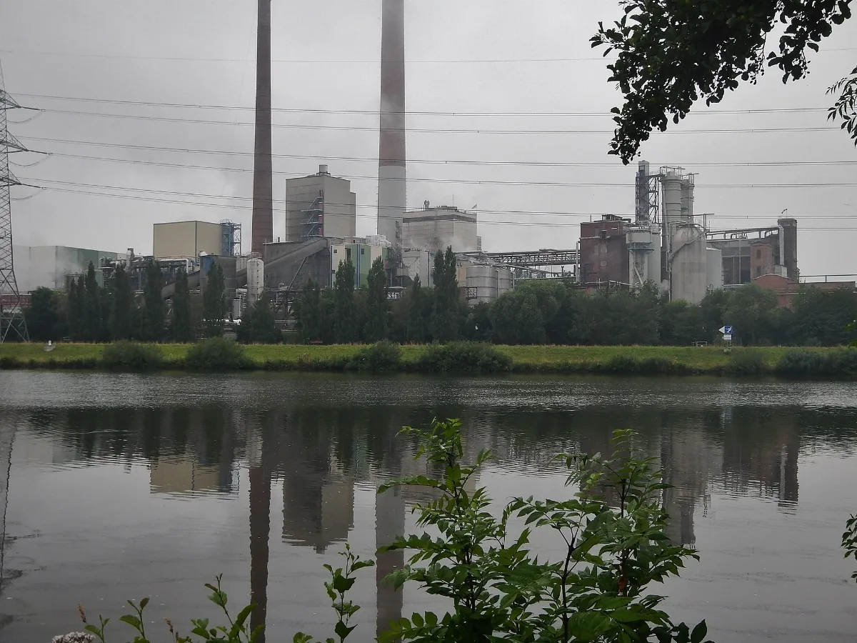 Blick Über Den Main Zu Den Papierwerken Waldhof Aschaffenburg Panoramio
