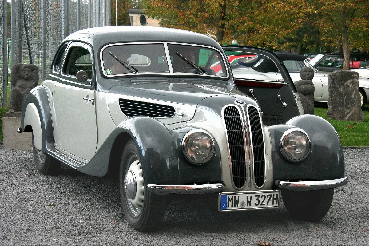 Bmw 327, Bj. 1940 (2009 10 13) Seite U. Front