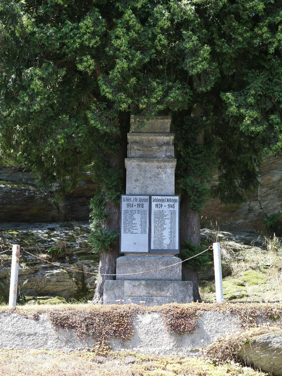 Bock Und Teich Kriegerdenkmal