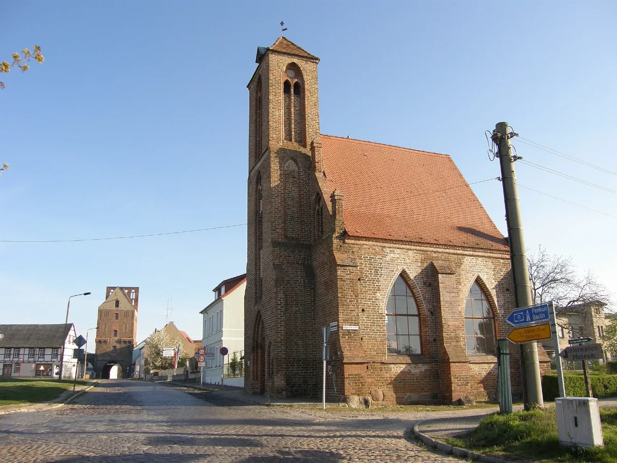 Brama I Kościół Przy Stettiner Strasse Panoramio