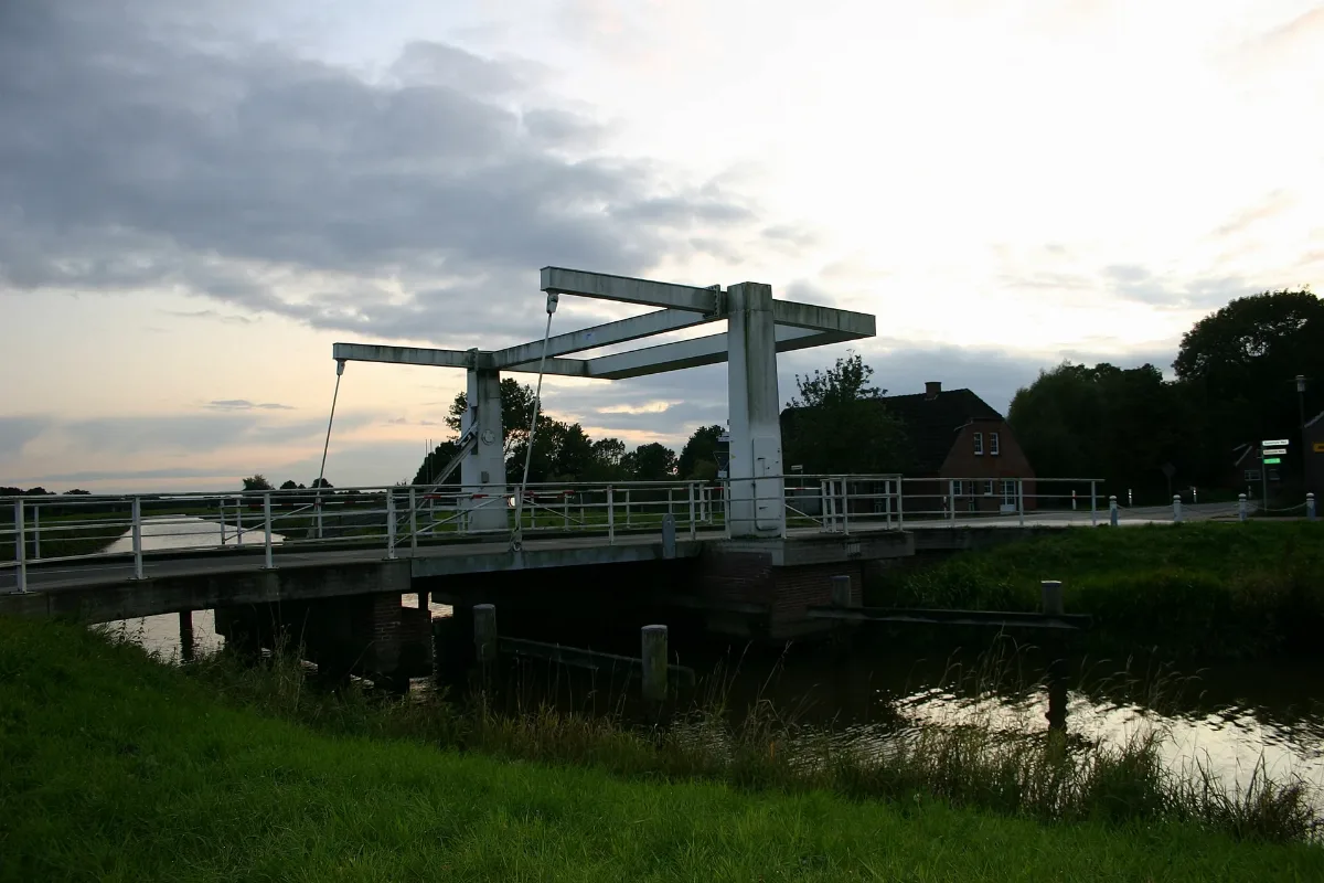Brückenfehnkanal